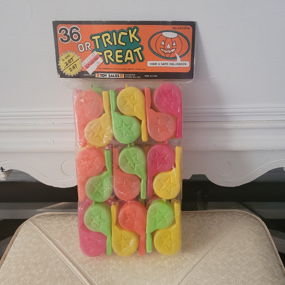Rare Vintage 1980s  Halloween whistles, grab bags, piñata, trick or treat